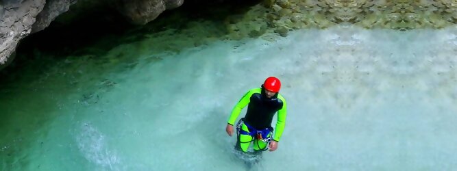 Trip Restplatzbörse - Canyoning - Die Hotspots für Rafting und Canyoning. Abenteuer Aktivität in der Tiroler Natur. Tiefe Schluchten, Klammen, Gumpen, Naturwasserfälle.